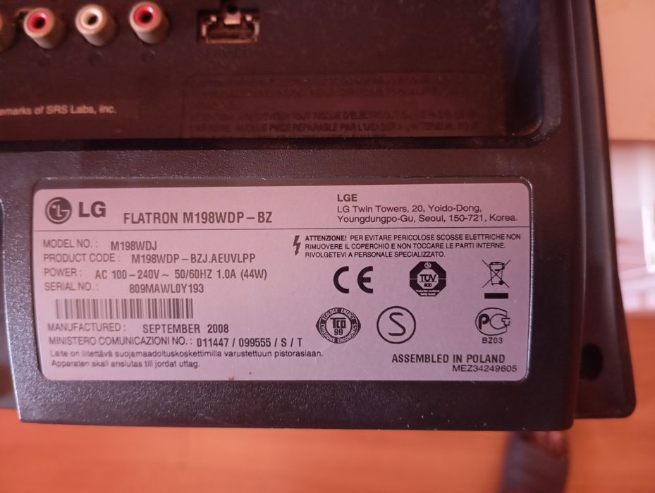 Vendo TV LG sem base