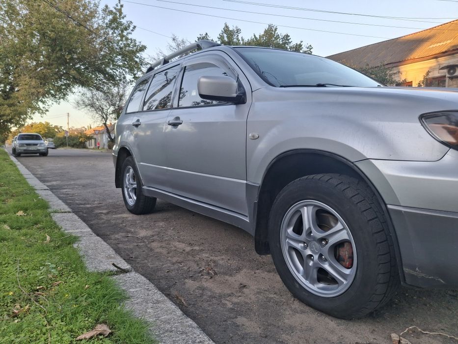 Продам Аутлендер 4wd