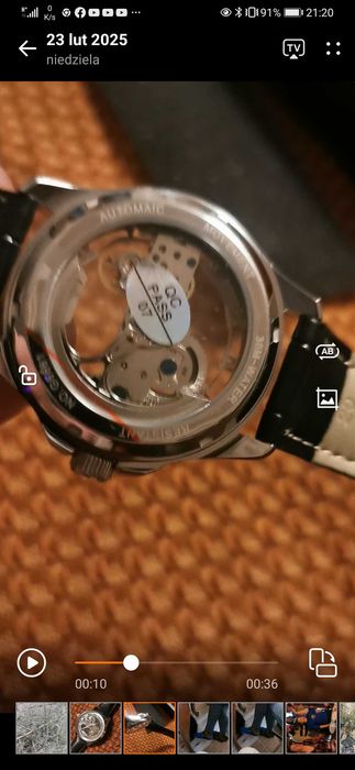Zegarek automatycznie nakręcany z przezroczystą kopertą