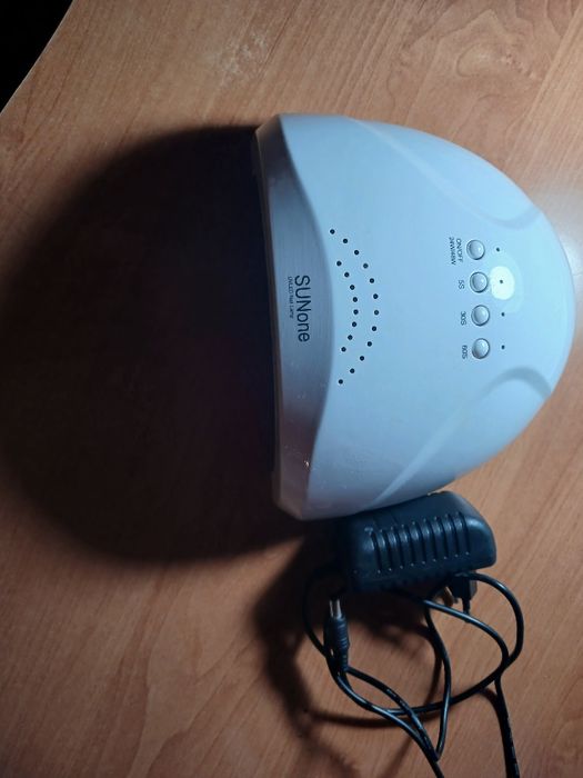 Продам лампу для ногтей