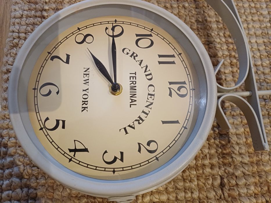 Piękny cegar retro Jysk