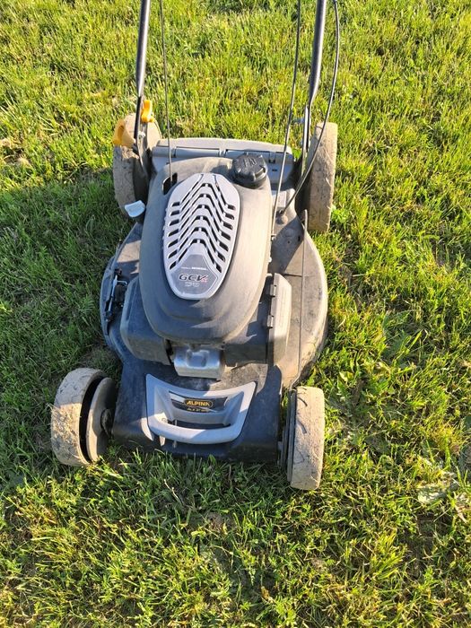 Kosiarka z silnikiem honda gcvx 170