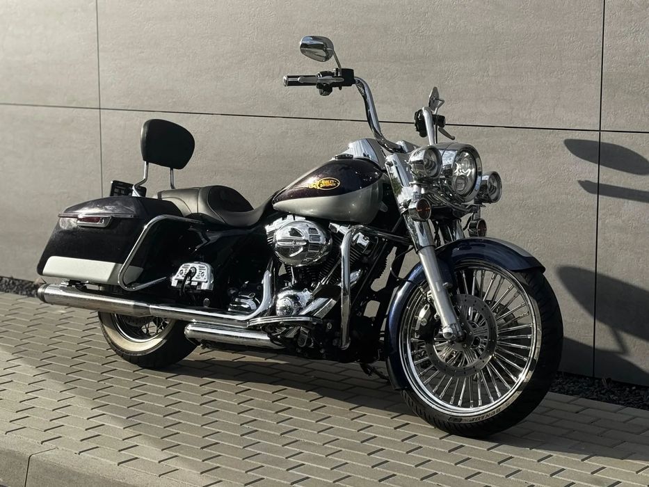 Harley-Davidson Touring Road King dużo chromu, super stan, FLHRC