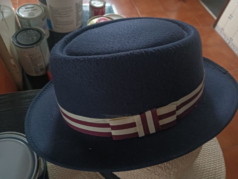 Chapéu Azul de Homem