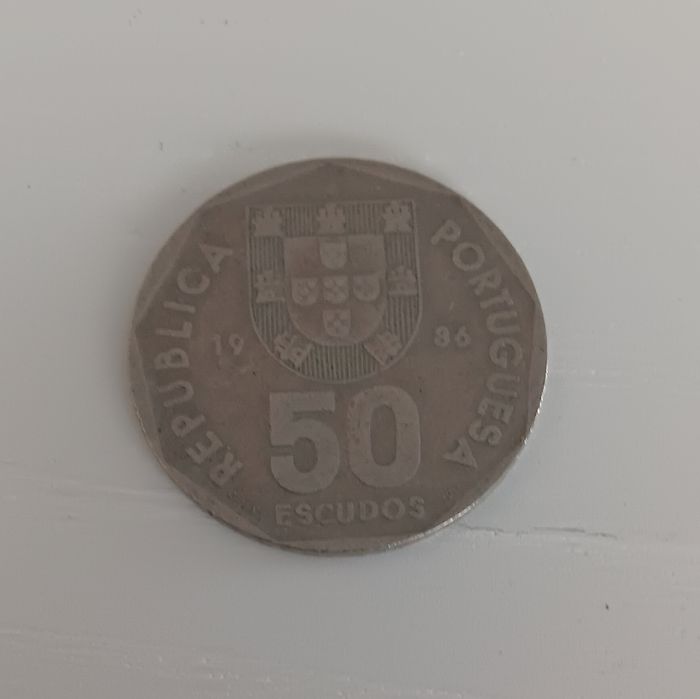 Lote Ref. 2: Moedas 50 escudos de 1986/87/88/89/91/98/99/00