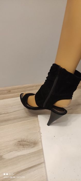 Szpilki czarne Palce odkryte