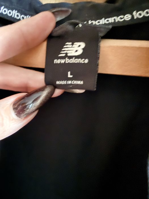 Спортивна куртка New Balance