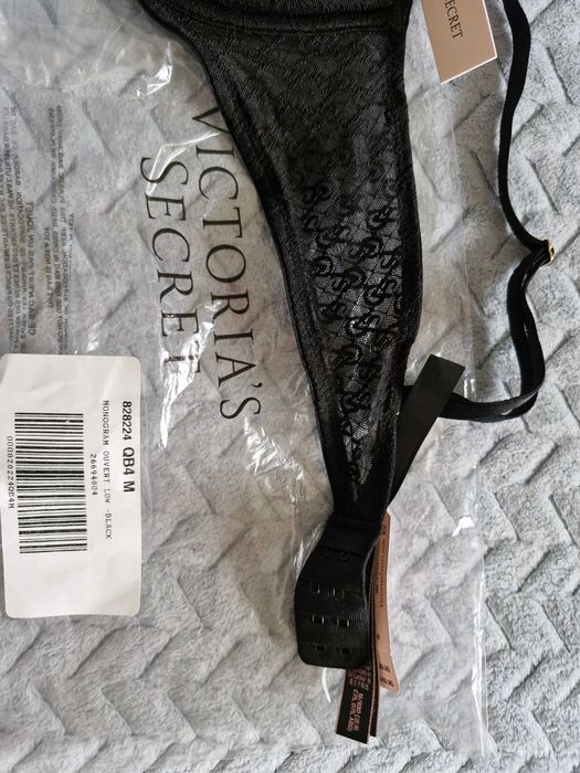 Бюст Victoria's Secret