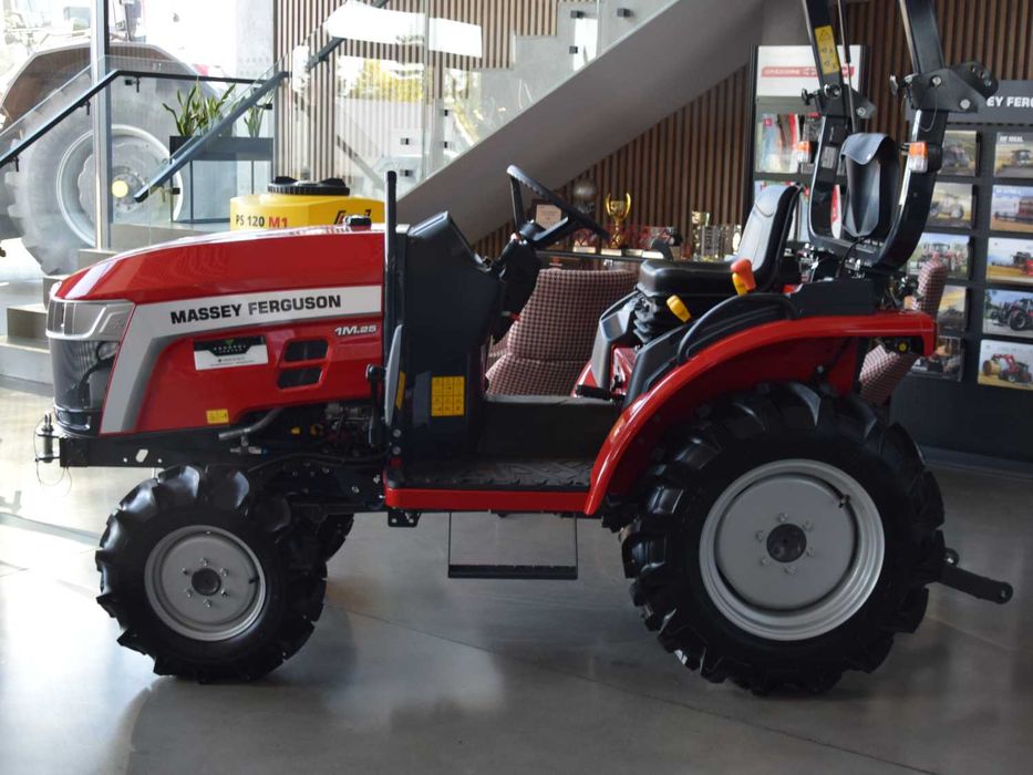 Ciągnik komunalny Massey Ferguson 1M.25! Hydrostat! Fabrycznie Nowy z Gwarancją! Wyprzedaż rocznika!