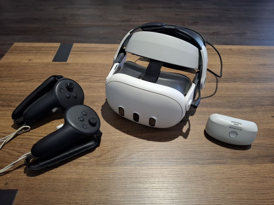 Meta Quest 3 + BOBOVR M3 Pro z baterią | Bardzo dobry stan