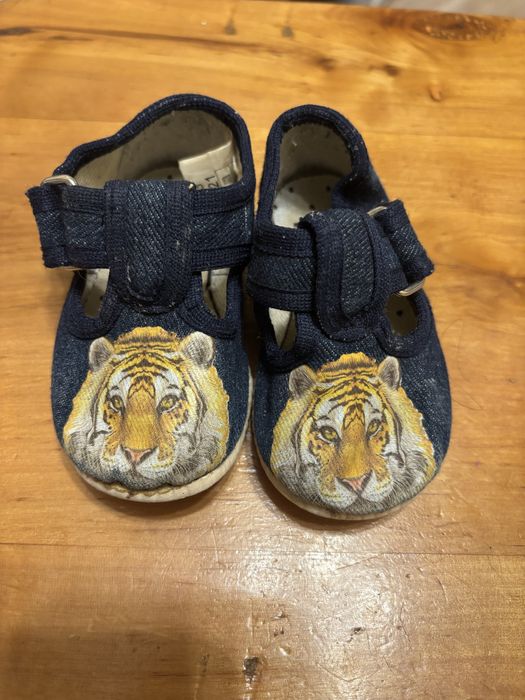 Безкоштовно взуття