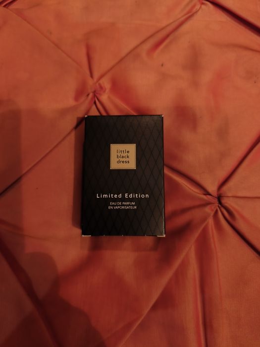 Парфумована вода Avon