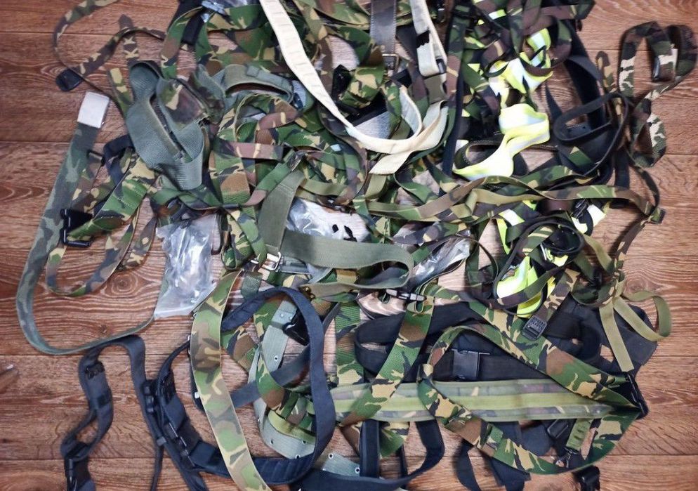 Ремені поліції та армій НАТО