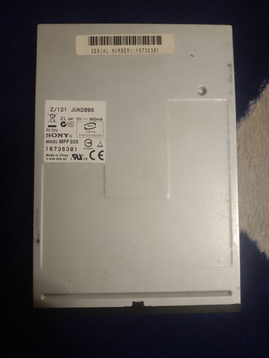 Привод гибких дисков Sony MPF920