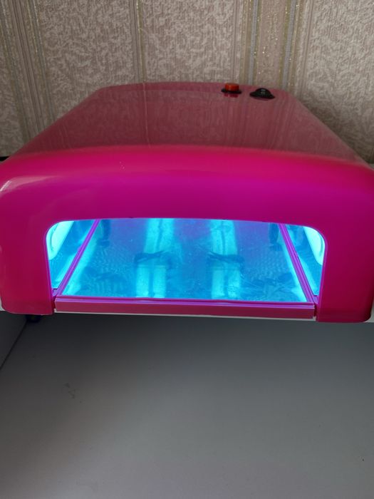 Лампа для манікюру