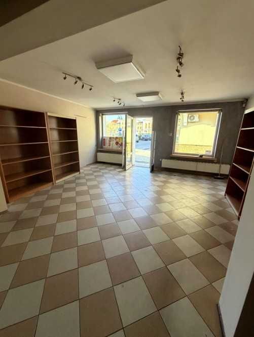 Lokal handlowy, Ryenk