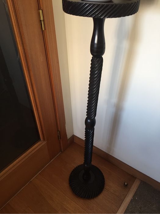 Peça decorativa em pau-preto