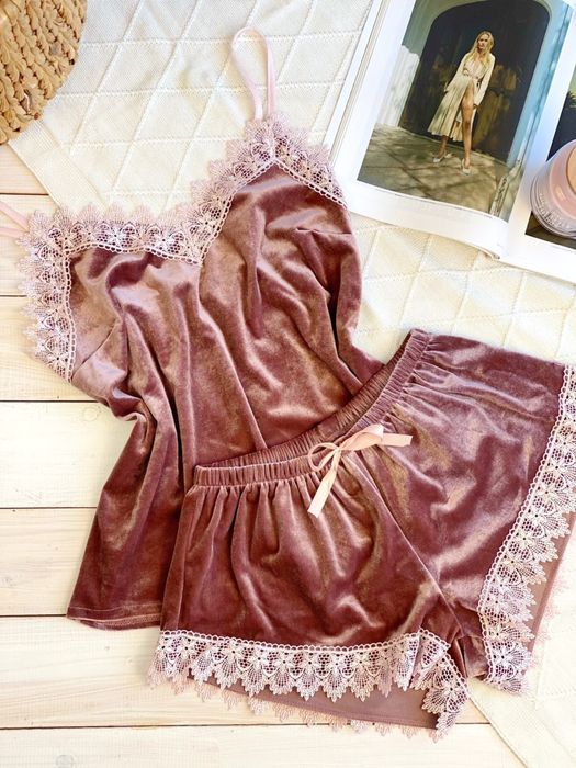 Бархатный - набор майка шорты плотное кружево