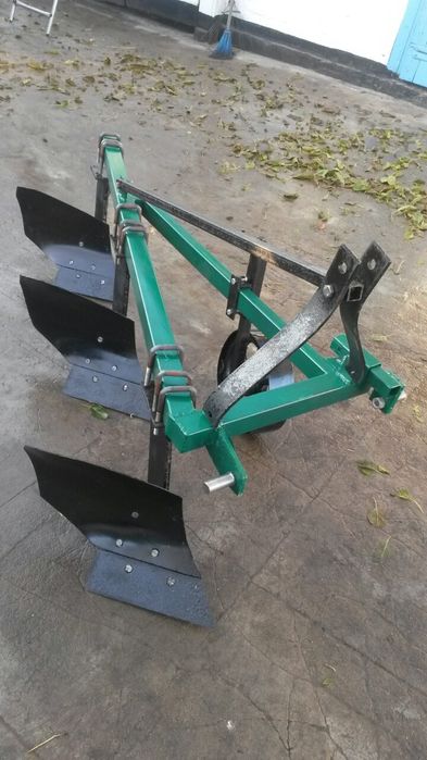 Продам плуг 2-20