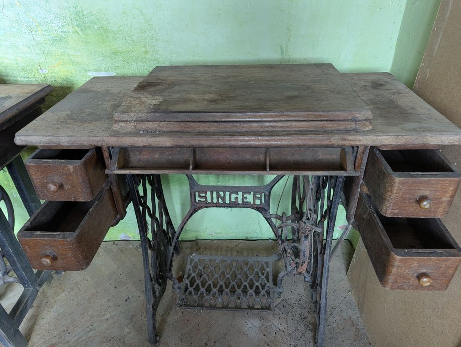 Швейна машина Singer