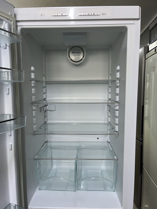 Холодильник Miele KF 12823 SD-3