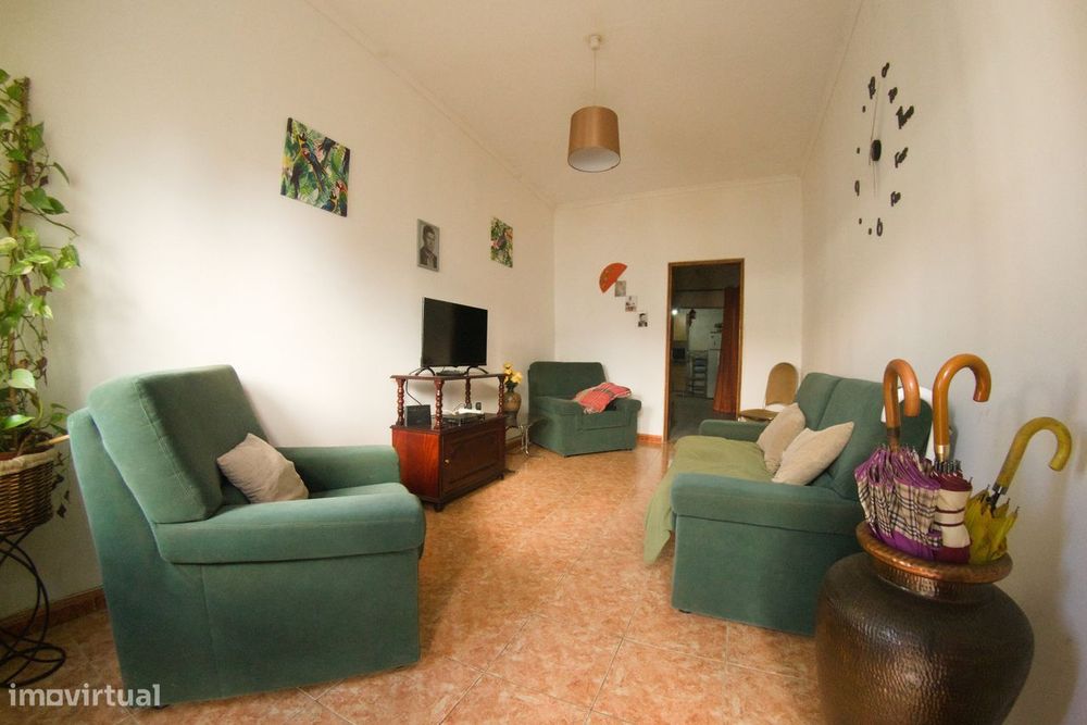 Moradia de 3 assoalhadas e terraço em Moura