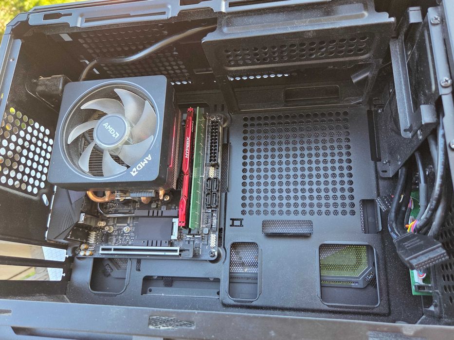корпус Cougar QBX, для Mini-ITX