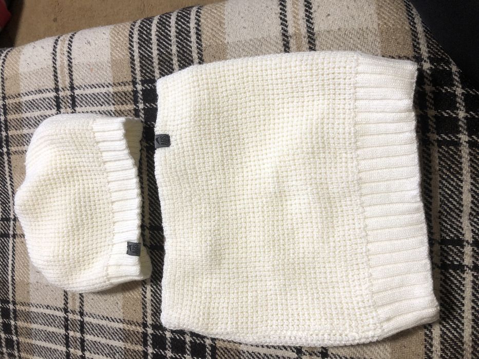 Шапка з набором