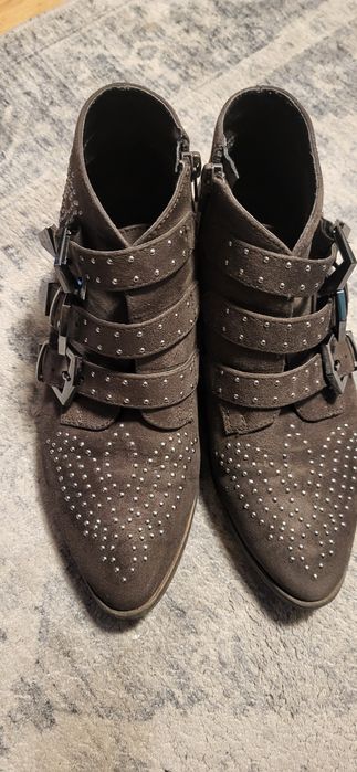 Buty  zamszowe rozmiar 38