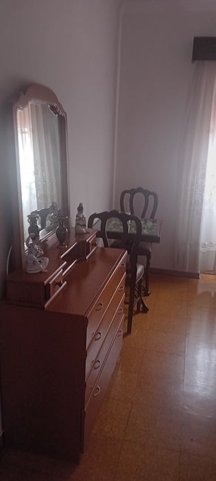 Alugo quarto Fernao ferro mobilado