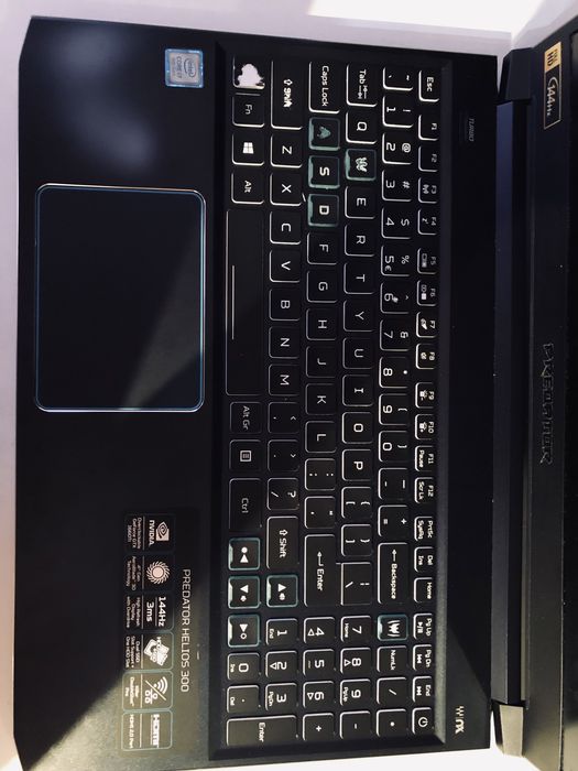 Acer Predator Helios 300 – USZKODZONY – GTX 1660 Ti / Intel Core i7 9. gen