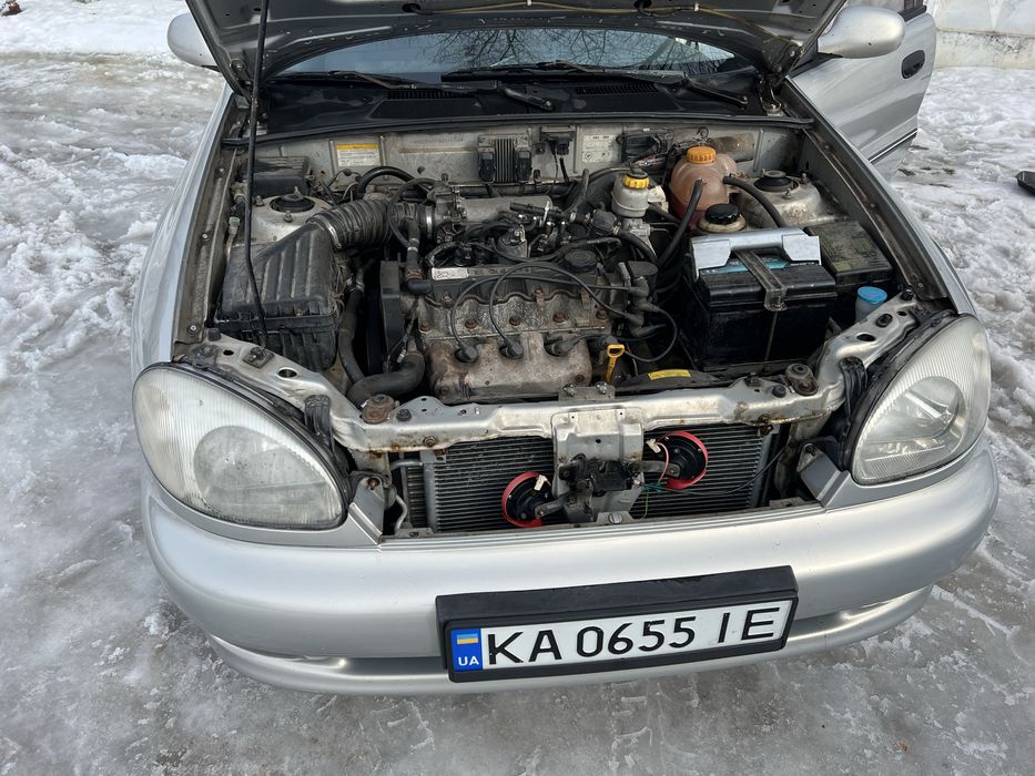 Легковий автомобіль Chevrolet Lanos