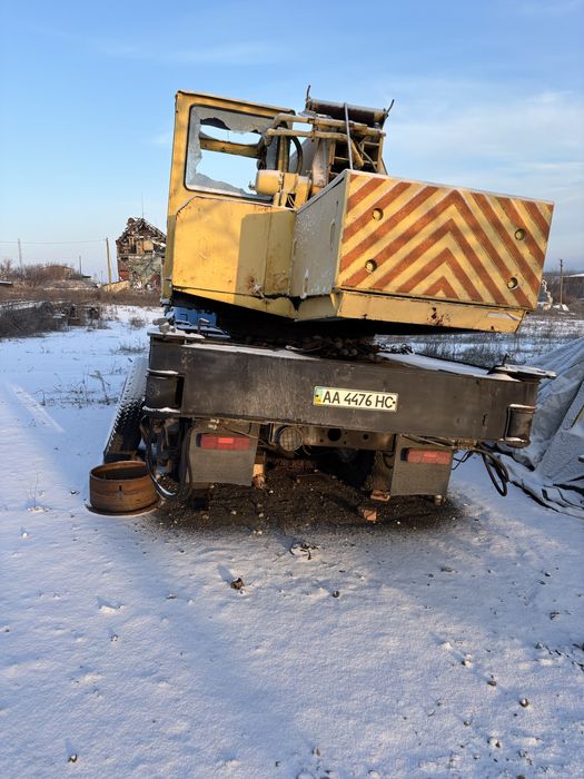 Продам автокран. Установка в гарному стані.