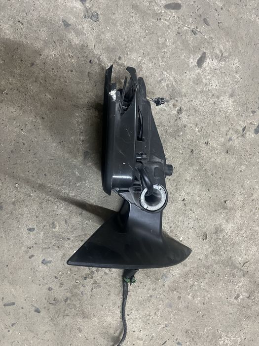 Зеркало Passat CC переднє Ліве