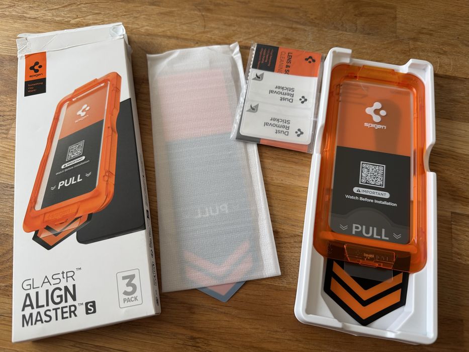 Захисне скло для Iphone 17 spigen glastr align master