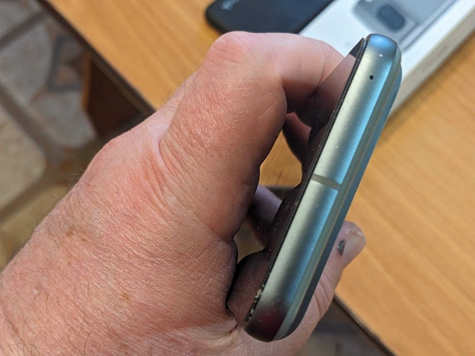 Google Pixel 8, neverlok, 128 Gb, комплект