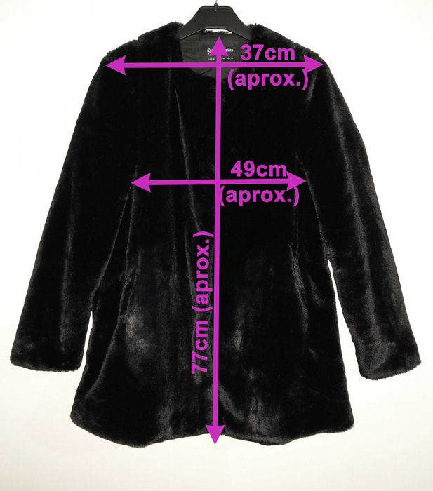 Casaco leve de pêlo sintético preto da Stradivarius T: M