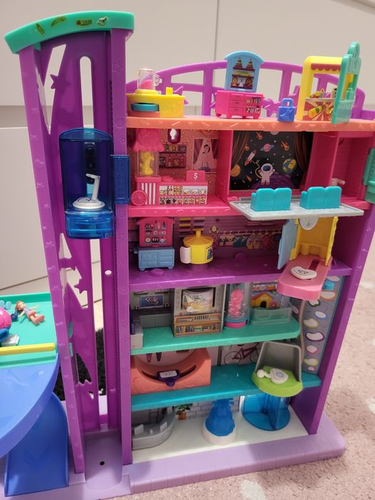 Polly Pocket  shopping