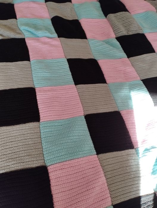 Własnoręcznie wykonaną kapa na łóżko 250/ 170