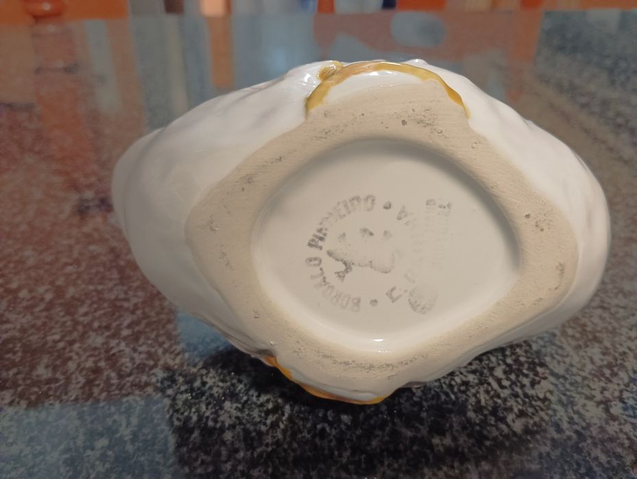 Açucareiro em forma de pato. Bordado Pinheiro