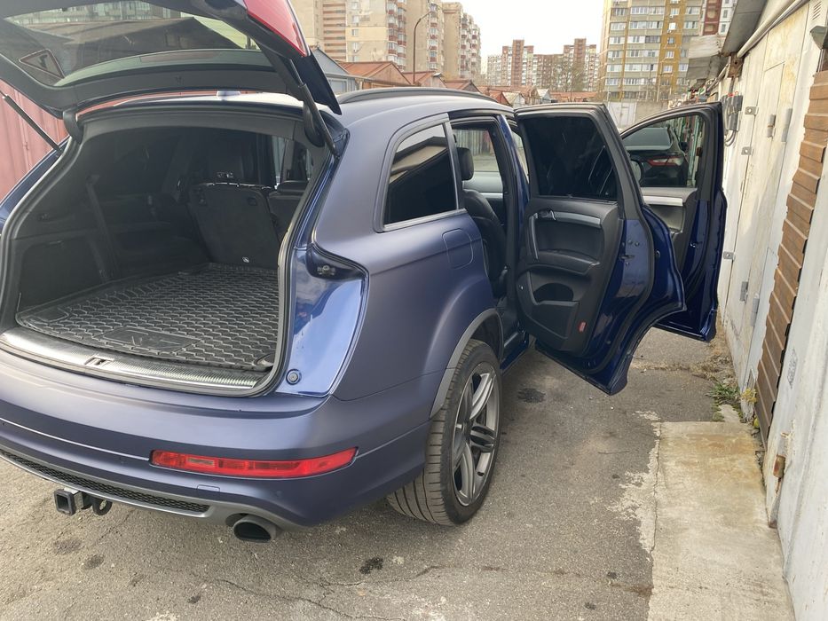 Продам ауді ку 7 2014року