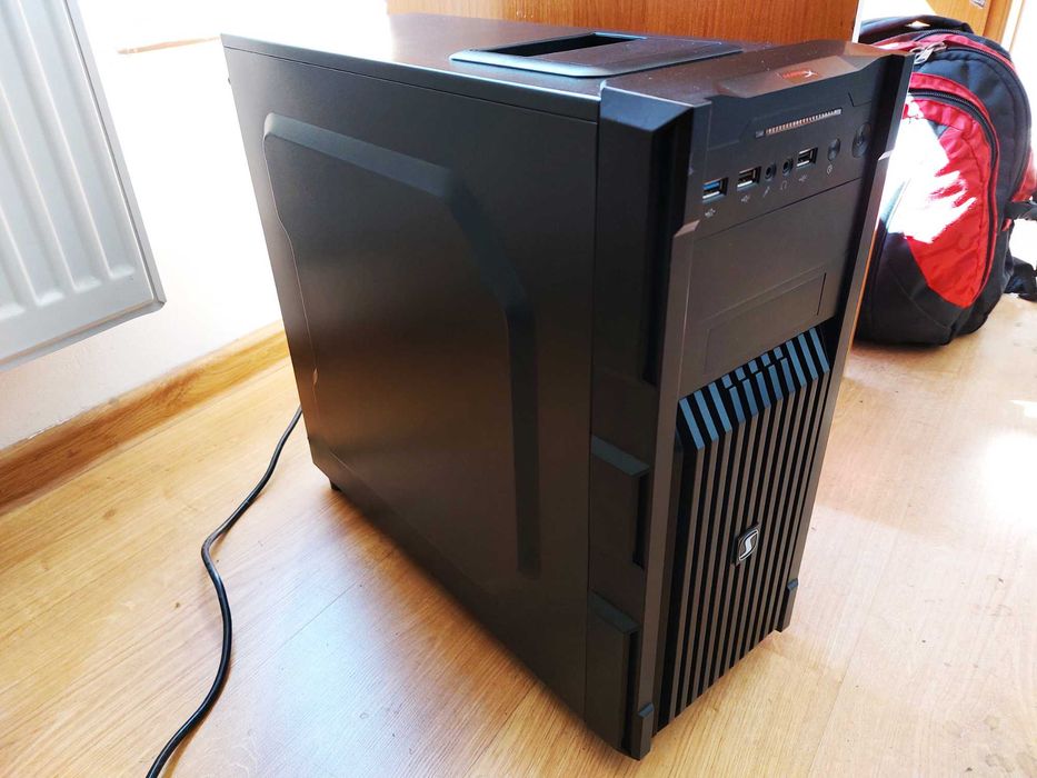 Obudowa ATX SilentiumPC + Zasilacz 450 W 80PLUS Bronze