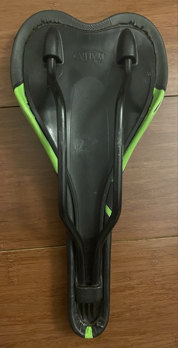 Siodełko Selle Italia X1 CROSS czarno-zielone