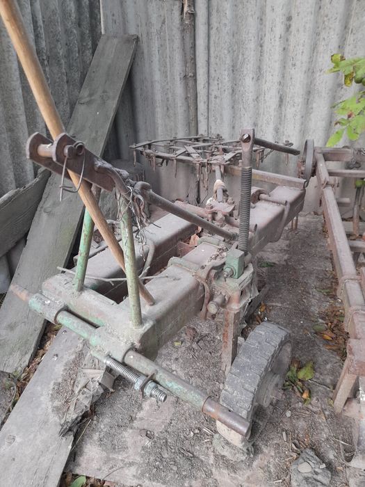 Плуг до трактора