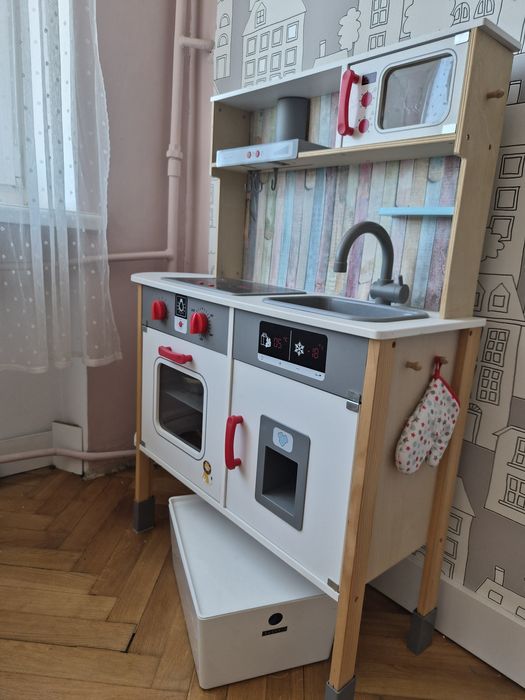 Kuchnią dziecięca lidl z akcesoriami