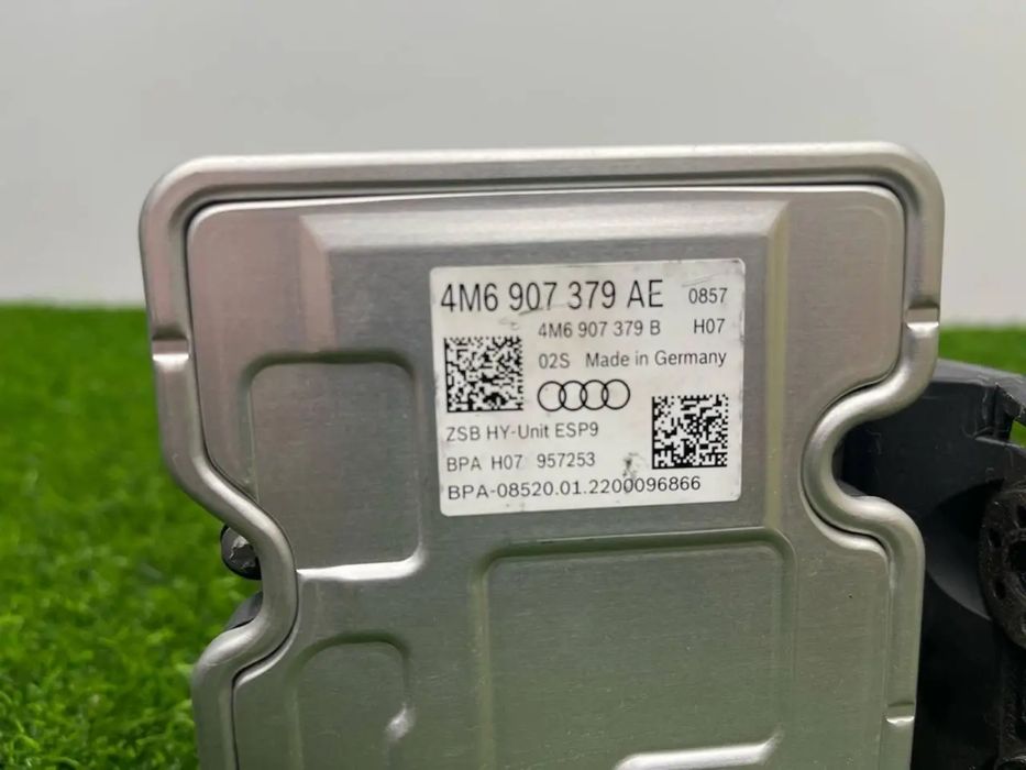 AUDI Q8 блок управління ABS