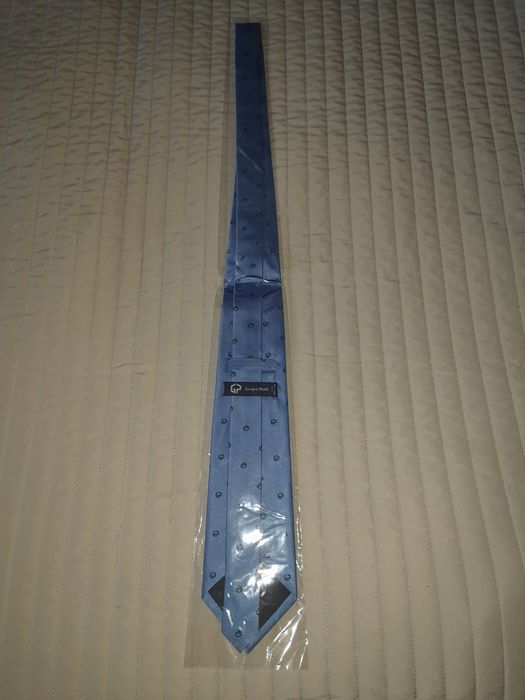 Кроватка, галстук