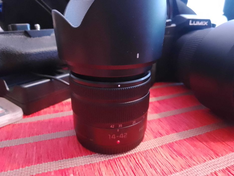 Lumix g80 +lumin100-300 dodatki + obiektyw 14
