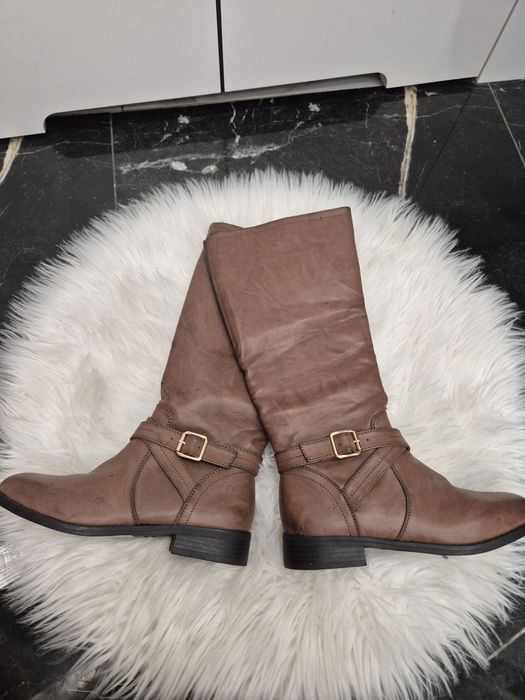 Kozaki zimowe brązowe nowe casual basic 38