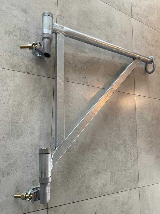 Wysięgnik rusztowanie zblocze hakowe lina wciągarka